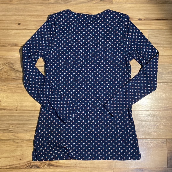 Old navy slim fit long-sleeve shirt - Picture 2 of 3